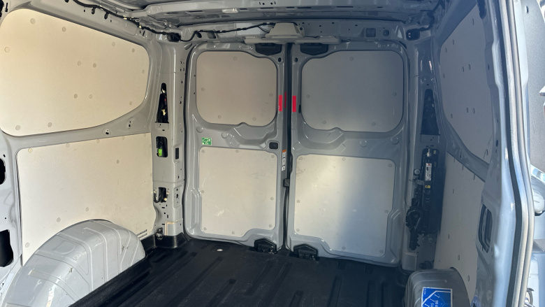 Ford Transit Custom 300 L1 Diesel Fwd 2.0 EcoBlue 136ps H1 Van Limited